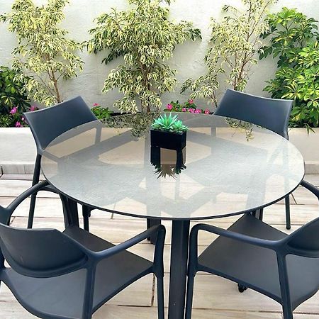 New! Renovated, Centrally Located, Private Entrance, Terrace Apartamento Valência Exterior foto