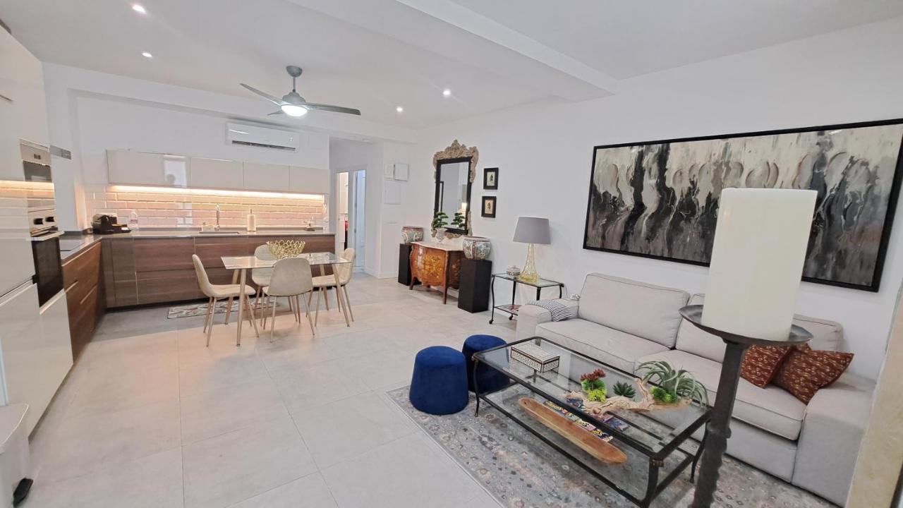 New! Renovated, Centrally Located, Private Entrance, Terrace Apartamento Valência Exterior foto