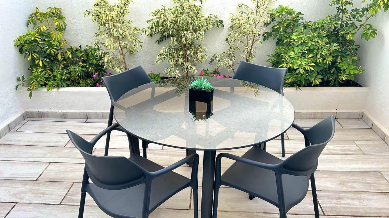 New! Renovated, Centrally Located, Private Entrance, Terrace Apartamento Valência Exterior foto