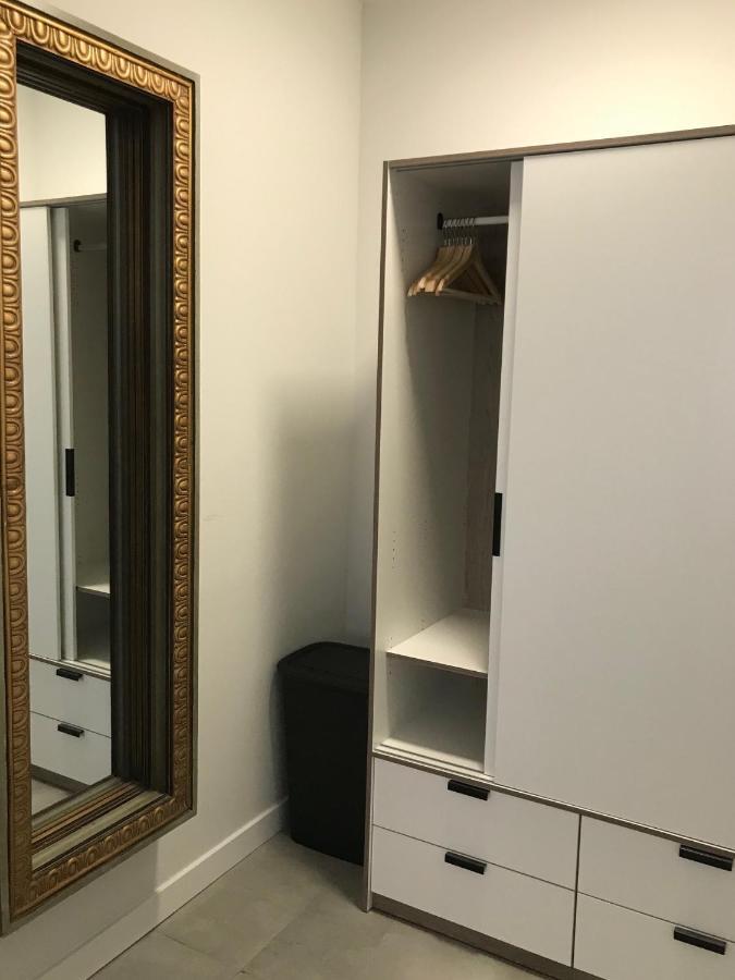 New! Renovated, Centrally Located, Private Entrance, Terrace Apartamento Valência Exterior foto